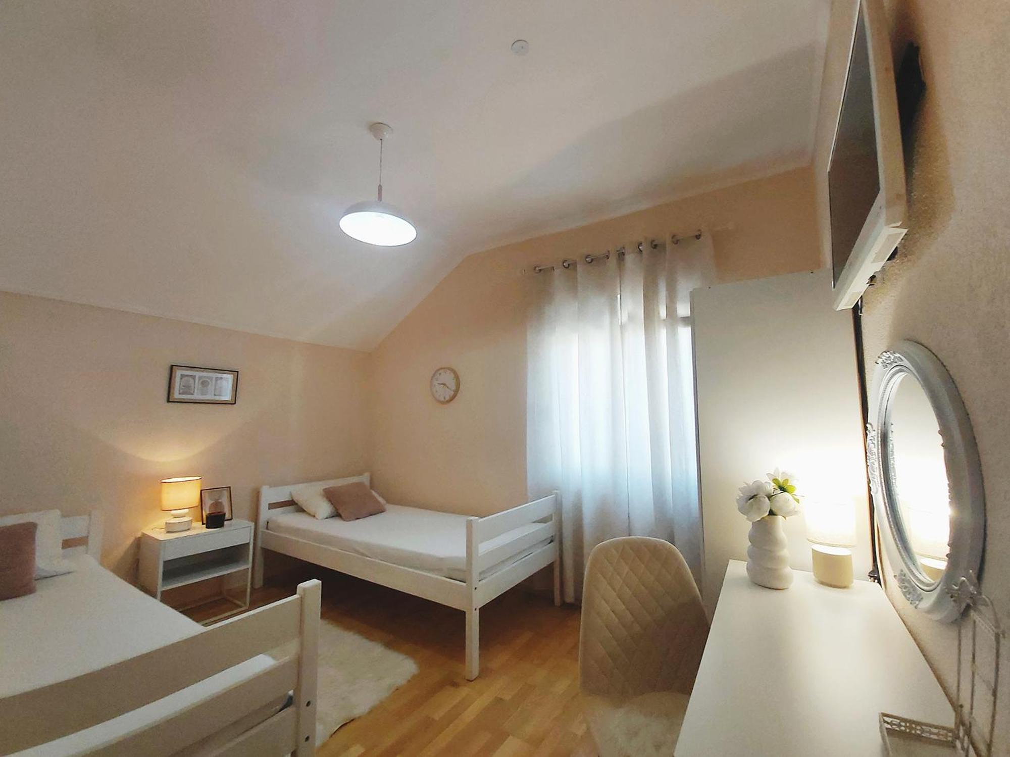 Zara Apartment With Terrace Near Old Town Мостар Экстерьер фото